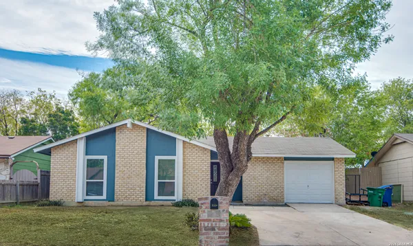 $1,599 | 5230 Village, San Antonio, TX 78218