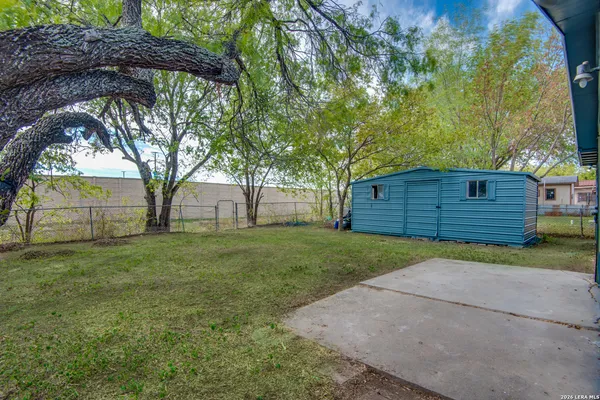 $1,599 | 5230 Village, San Antonio, TX 78218