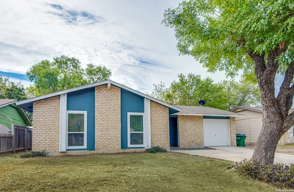 $1,599 | 5230 Village, San Antonio, TX 78218