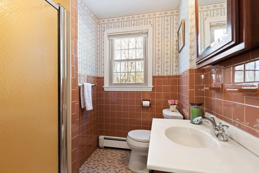 6 Gelding Road Chelmsford, MA 01824 - Photo 13 of 35 Gallery Image 13