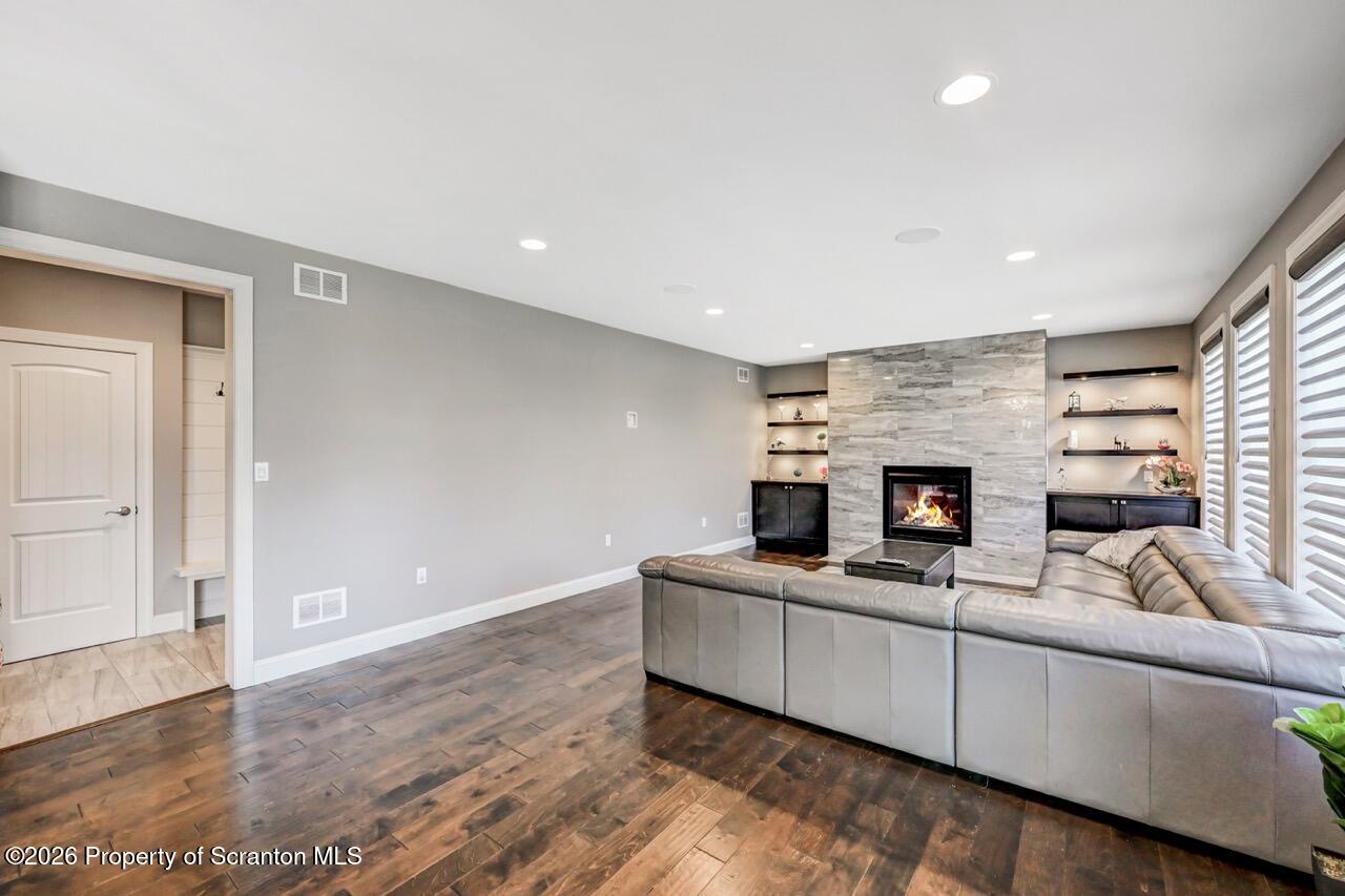 5 Seminary Hill Road Clarks Summit, PA 18411 - Photo 11 of 73 5 Seminary Hl Rd 11 Large