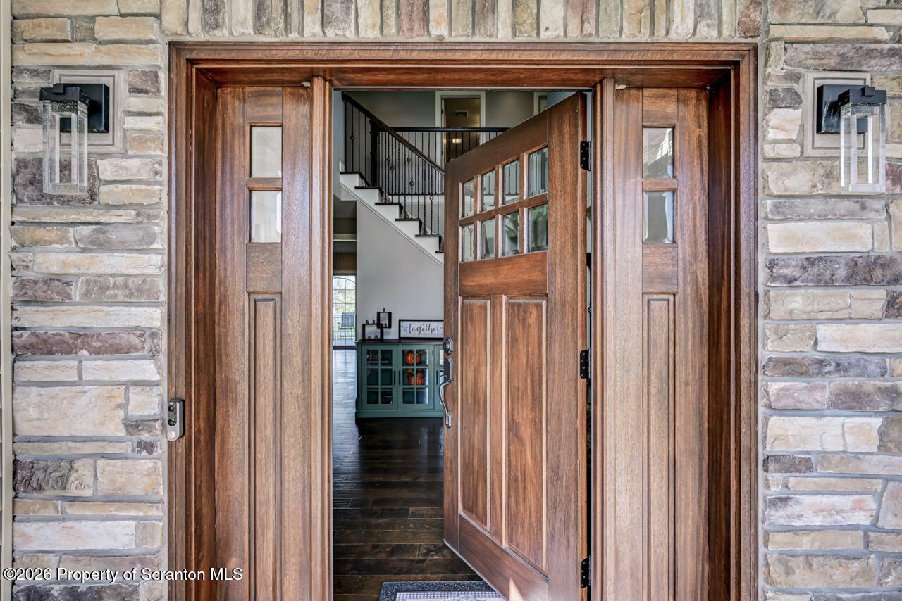 5 Seminary Hill Road Clarks Summit, PA 18411 - Photo 5 of 73 5 Seminary Hl Rd 05 Large