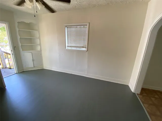 $1,200 | 109 Bryan Street, Unit 4, Houston, TX 77011