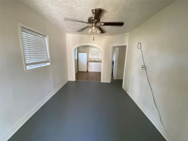 $1,200 | 109 Bryan Street, Unit 4, Houston, TX 77011