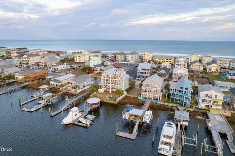 $275,000 | 817 Canal Drive, Carolina Beach, NC 28428