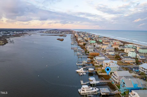 $275,000 | 817 Canal Drive, Carolina Beach, NC 28428