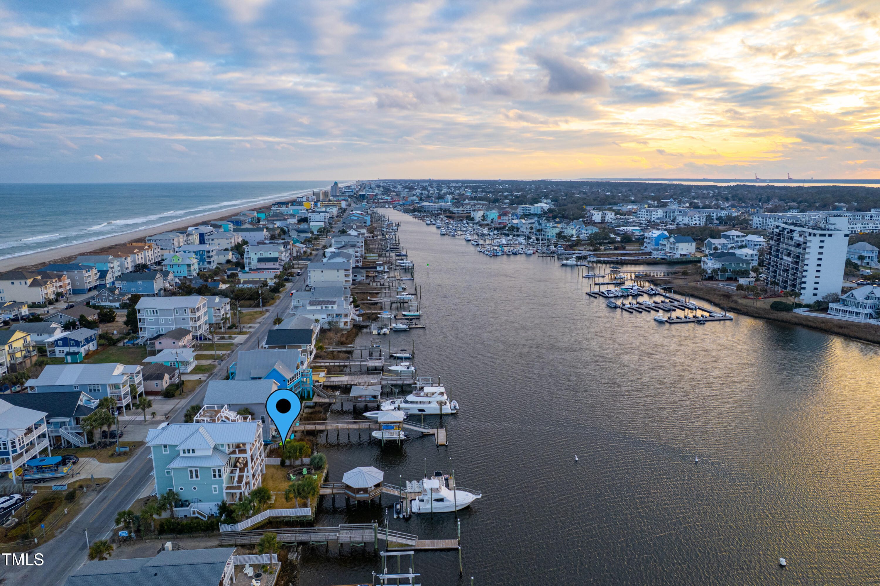 817 Canal Drive Carolina Beach, NC 28428 - Photo 6 of 17 817 Canal-6