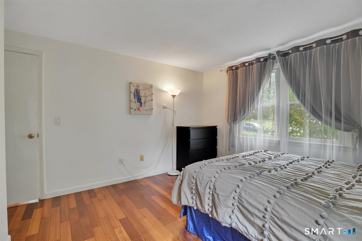103 Grissom Road Manchester, CT 06042 - Photo 18 of 34 Gallery Image 18