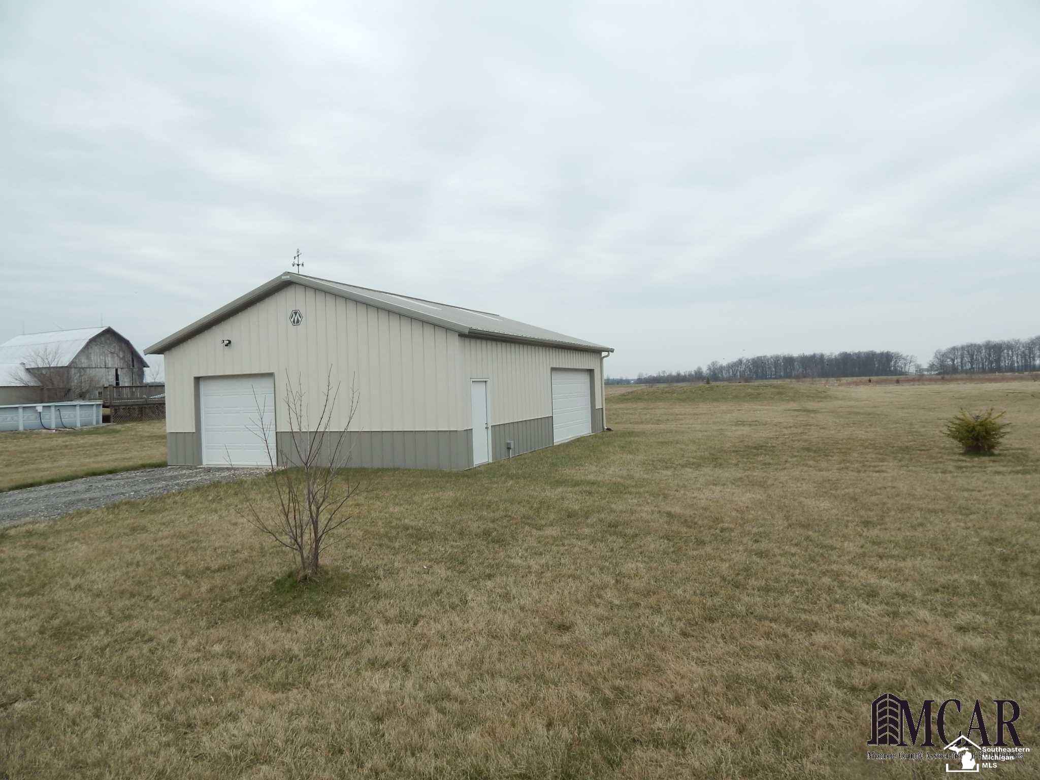 472 West Morocco Road Temperance, MI 48182 - Photo 8 of 27