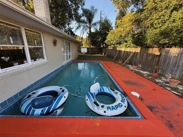 $379,900 | 4235 Edgewater Drive, Orlando, FL 32804