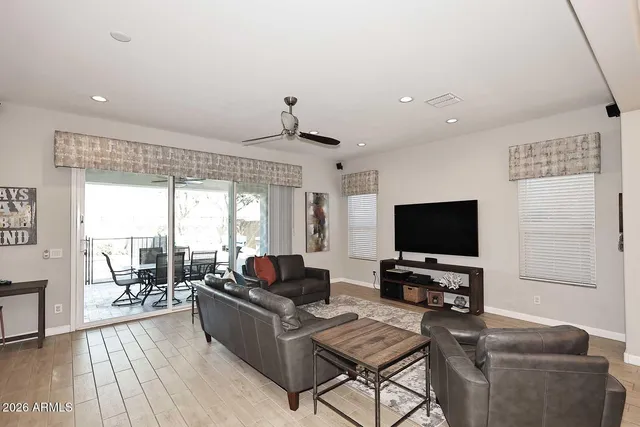 $875,000 | 2048 East Park View Lane, Phoenix, AZ 85024