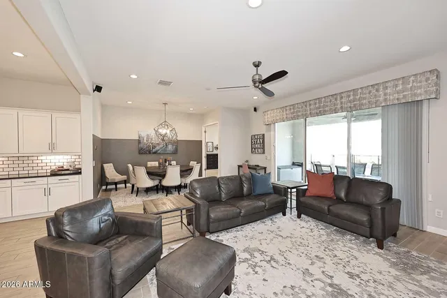 $875,000 | 2048 East Park View Lane, Phoenix, AZ 85024