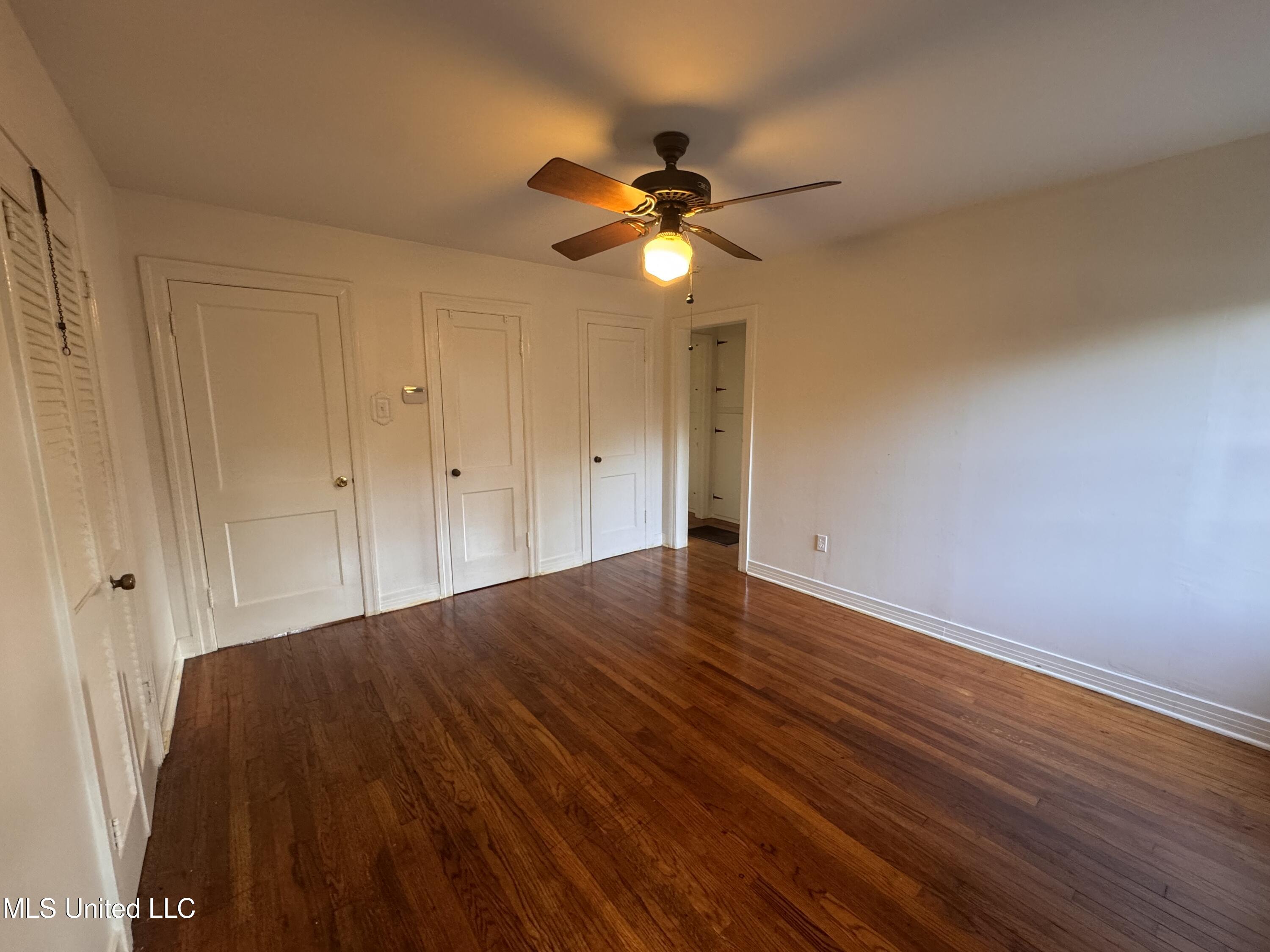 1804 Wheeler Drive Natchez, MS 39120 - Photo 4 of 20 IMG_4619