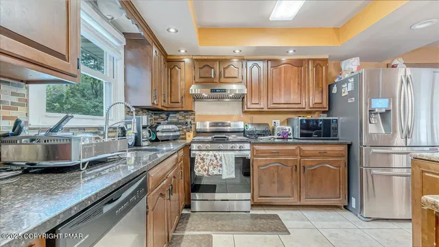 $385,000 | 259 Tanite Road, Stroudsburg, PA 18360