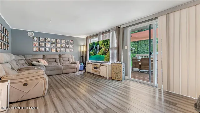 $385,000 | 259 Tanite Road, Stroudsburg, PA 18360