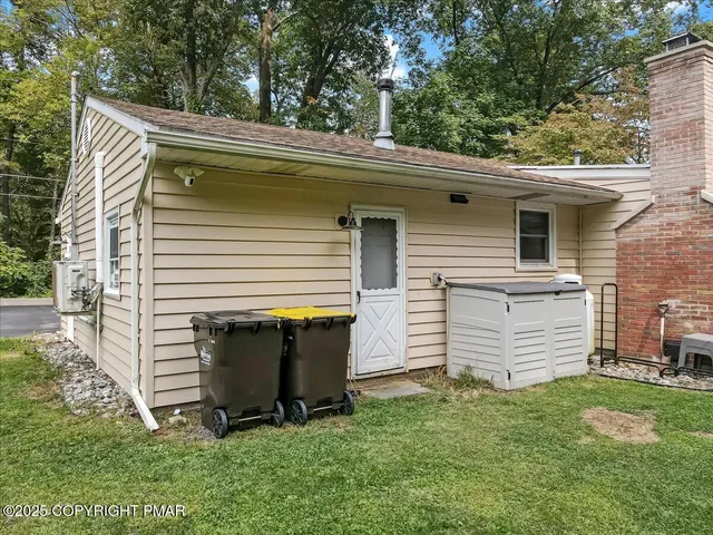 $385,000 | 259 Tanite Road, Stroudsburg, PA 18360