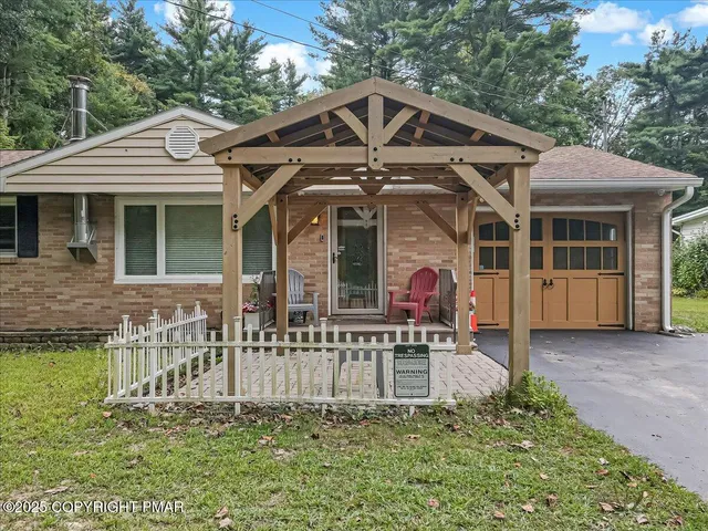 $385,000 | 259 Tanite Road, Stroudsburg, PA 18360