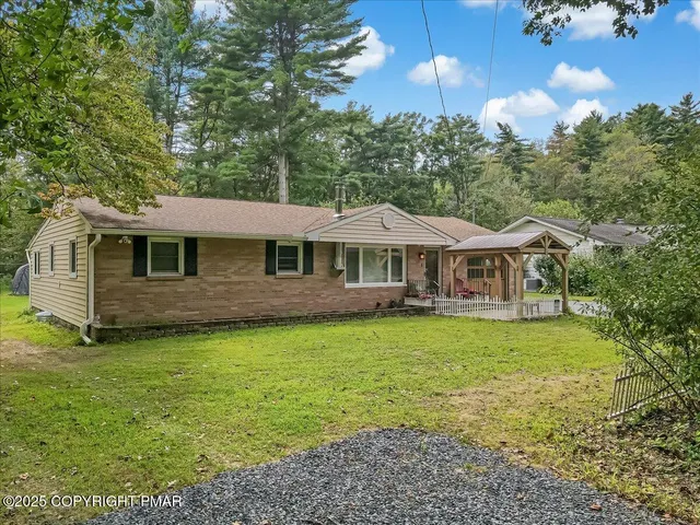 $385,000 | 259 Tanite Road, Stroudsburg, PA 18360