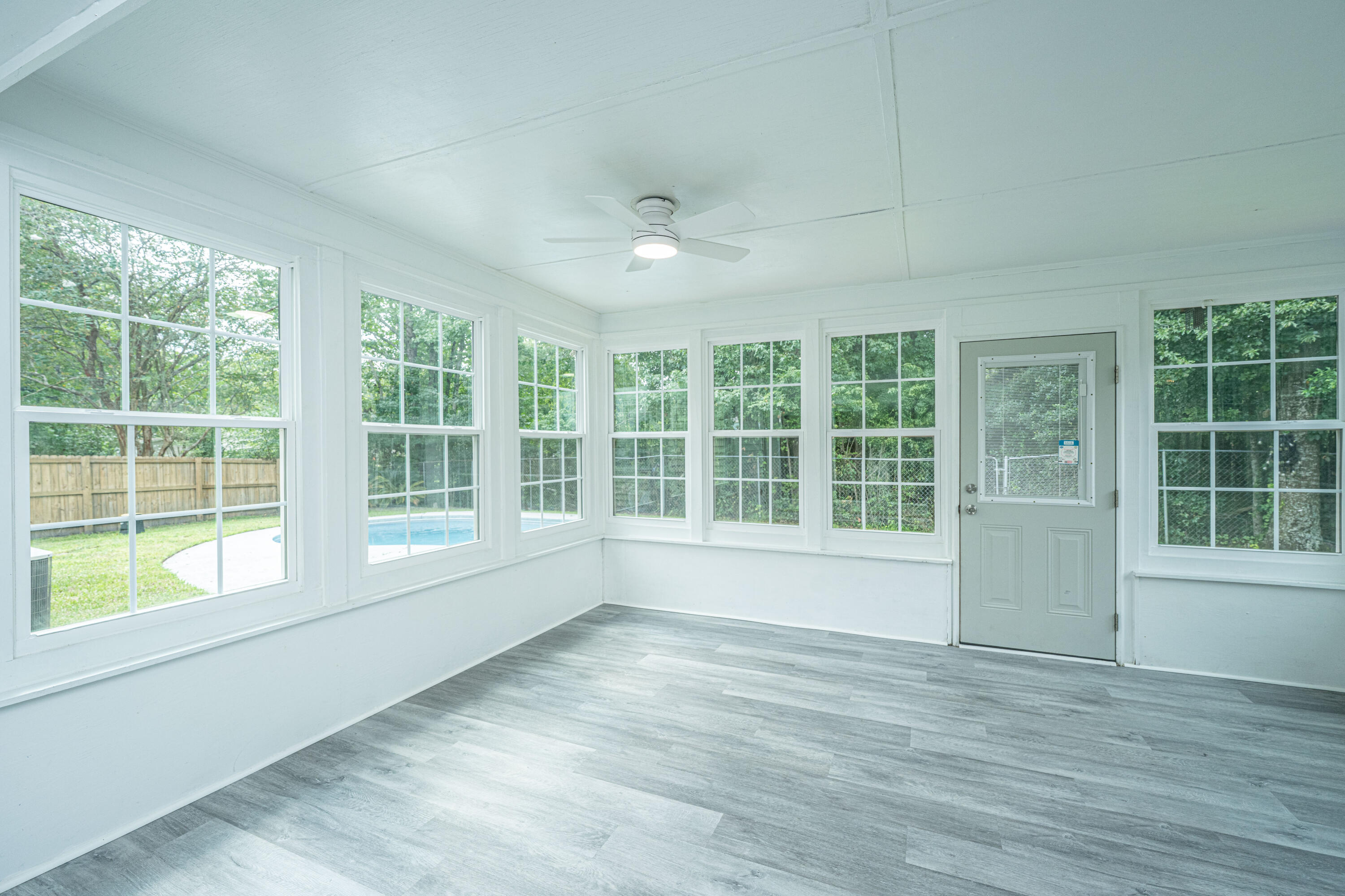 112 Jarett Road Summerville, SC 29485 - Photo 16 of 43 112JarettRd019