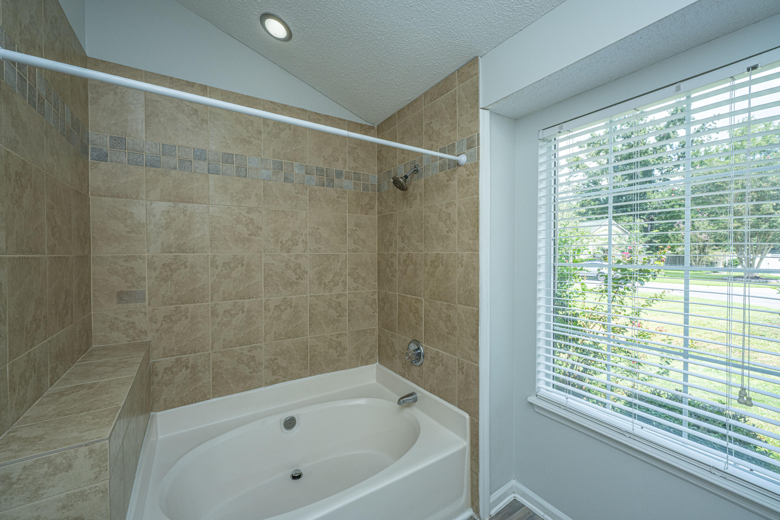 112 Jarett Road Summerville, SC 29485 - Photo 23 of 43 112JarettRd026