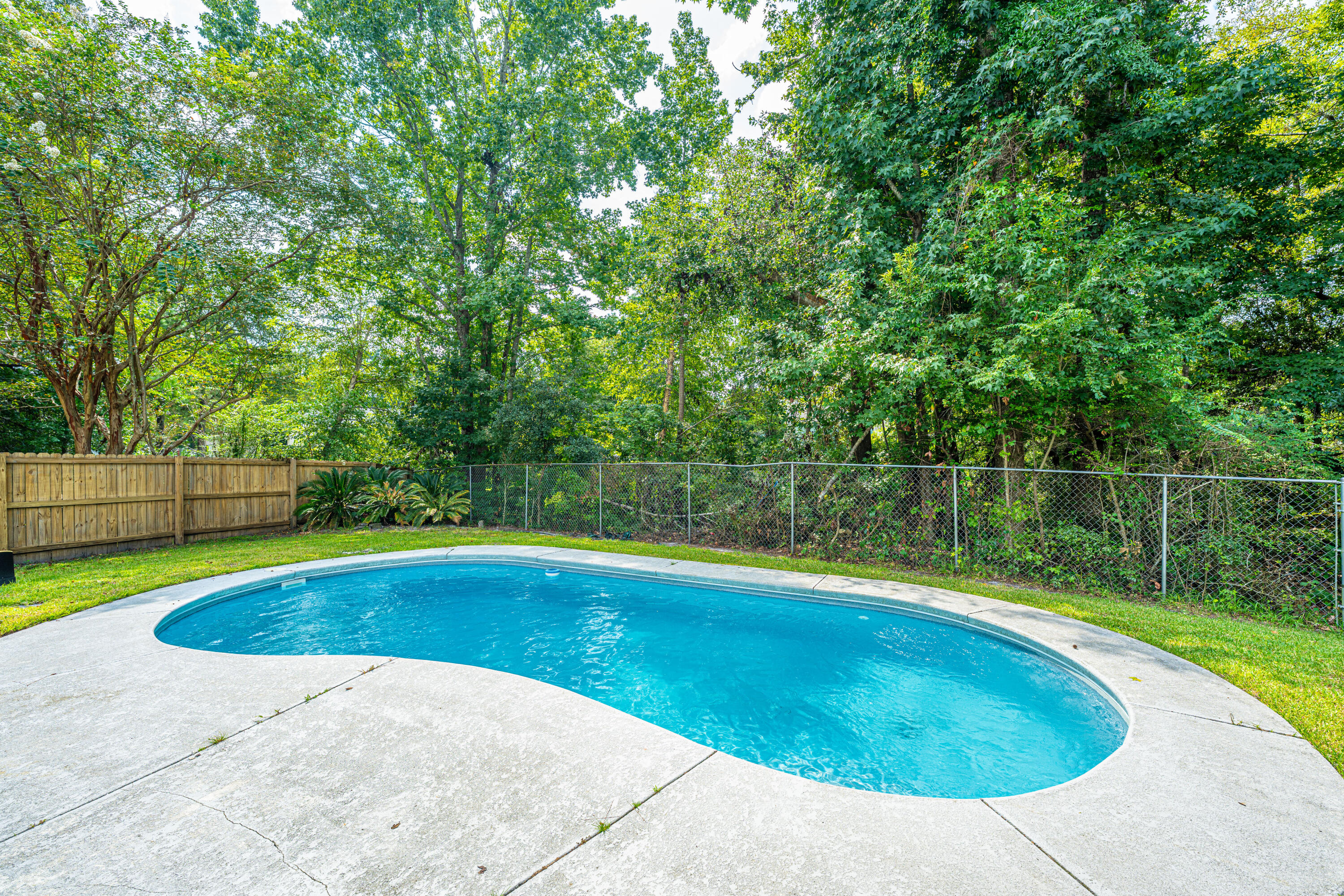 112 Jarett Road Summerville, SC 29485 - Photo 34 of 43 112JarettRd039