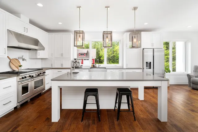 $1,099,000 | 1229 West Knife River Road, Two Harbors, MN 55616