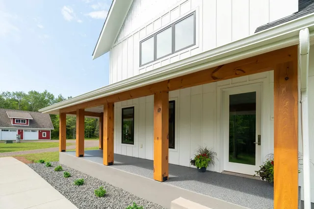 $1,099,000 | 1229 West Knife River Road, Two Harbors, MN 55616