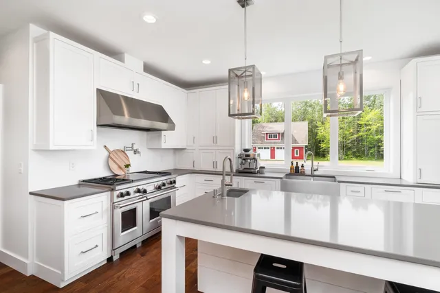 $1,099,000 | 1229 West Knife River Road, Two Harbors, MN 55616