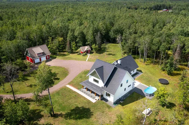 $1,099,000 | 1229 West Knife River Road, Two Harbors, MN 55616