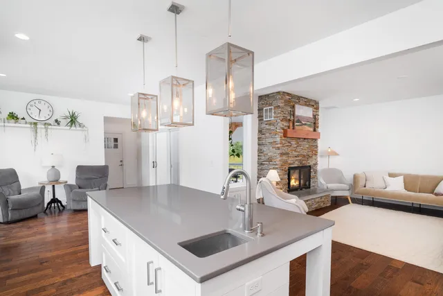 $1,099,000 | 1229 West Knife River Road, Two Harbors, MN 55616