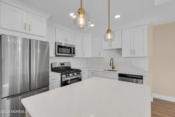 $3,650 | 39 Sea Drift Avenue, Highlands, NJ 07732