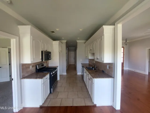 $2,195 | 107 Cannon Run, Canton, MS 39046