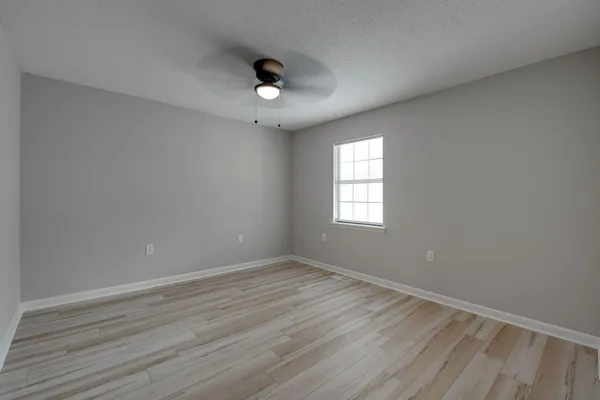 $1,195 | 340 Alpine Drive, Unit B, Rossville, GA 30741