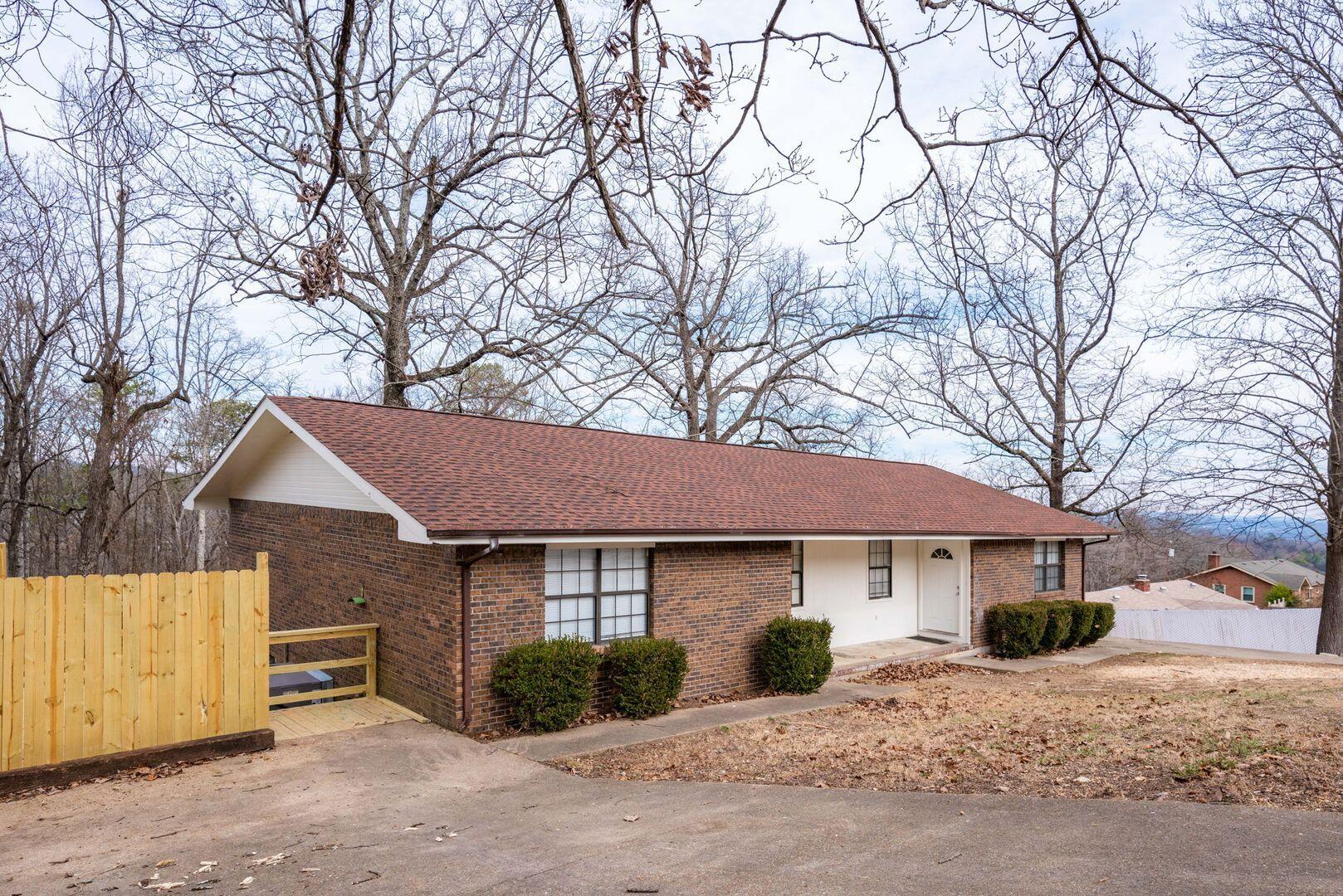 340 Alpine Drive, Unit B Rossville, GA 30741 - Photo 3 of 21 47270333_large