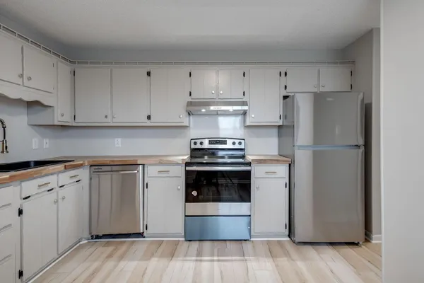 $1,195 | 340 Alpine Drive, Unit B, Rossville, GA 30741