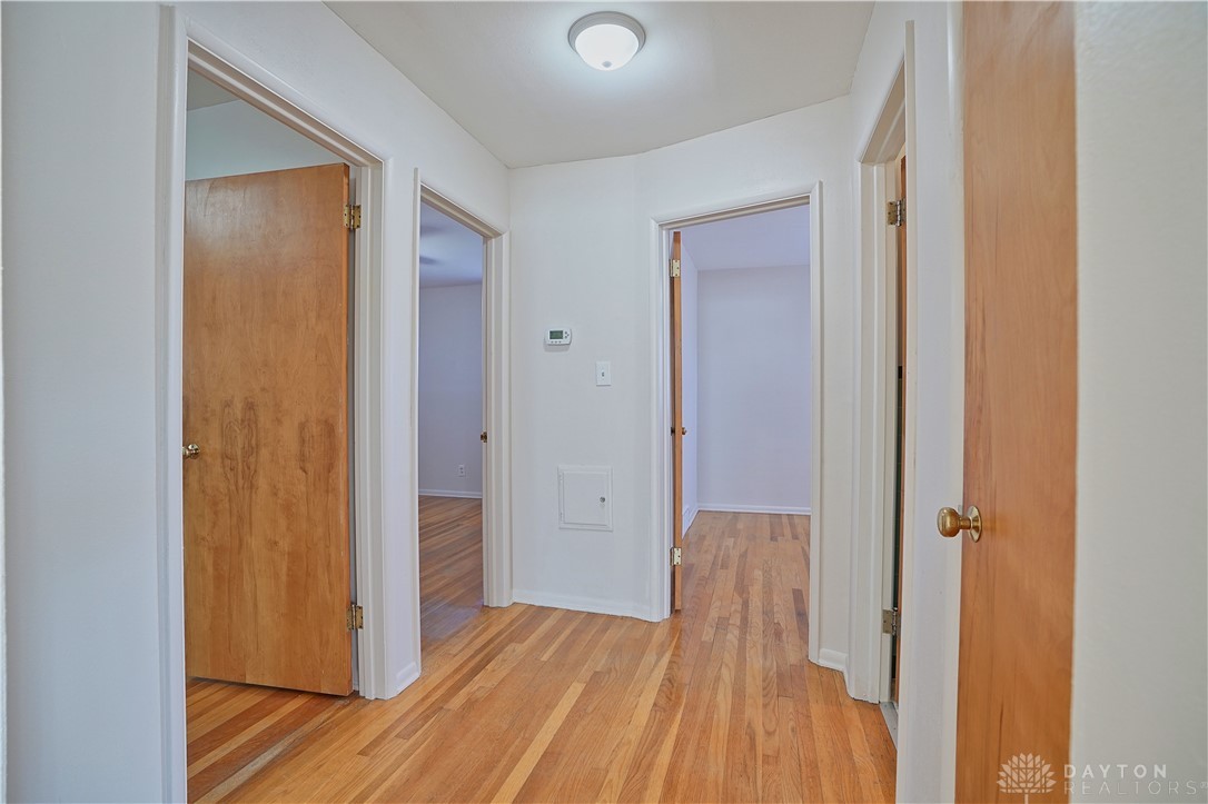 225 Spinning Road Dayton, OH 45431 - Photo 9 of 43 Gallery Image 9