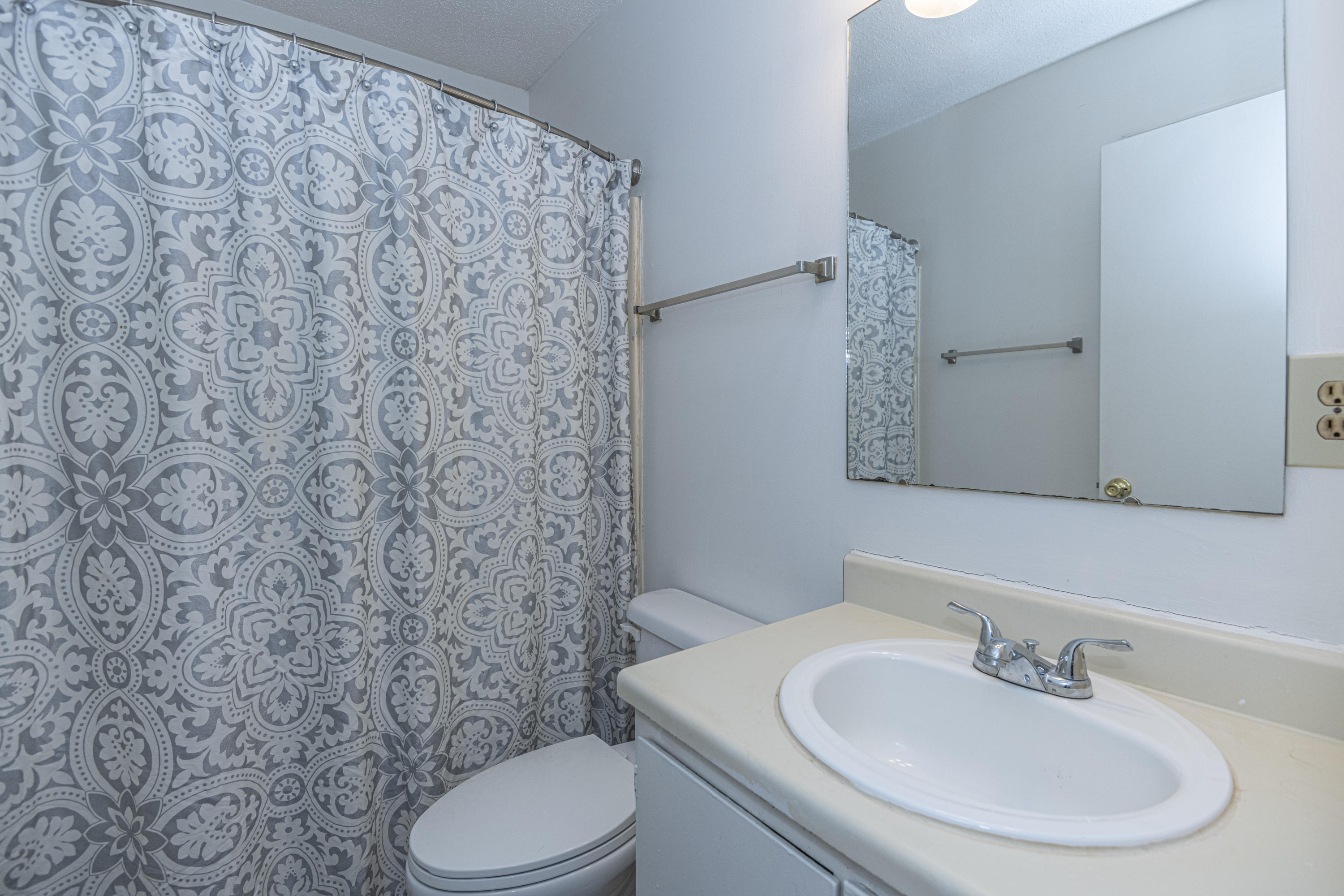721 Temple Road, Unit B Ladson, SC 29456 - Photo 17 of 35 DSC_2503