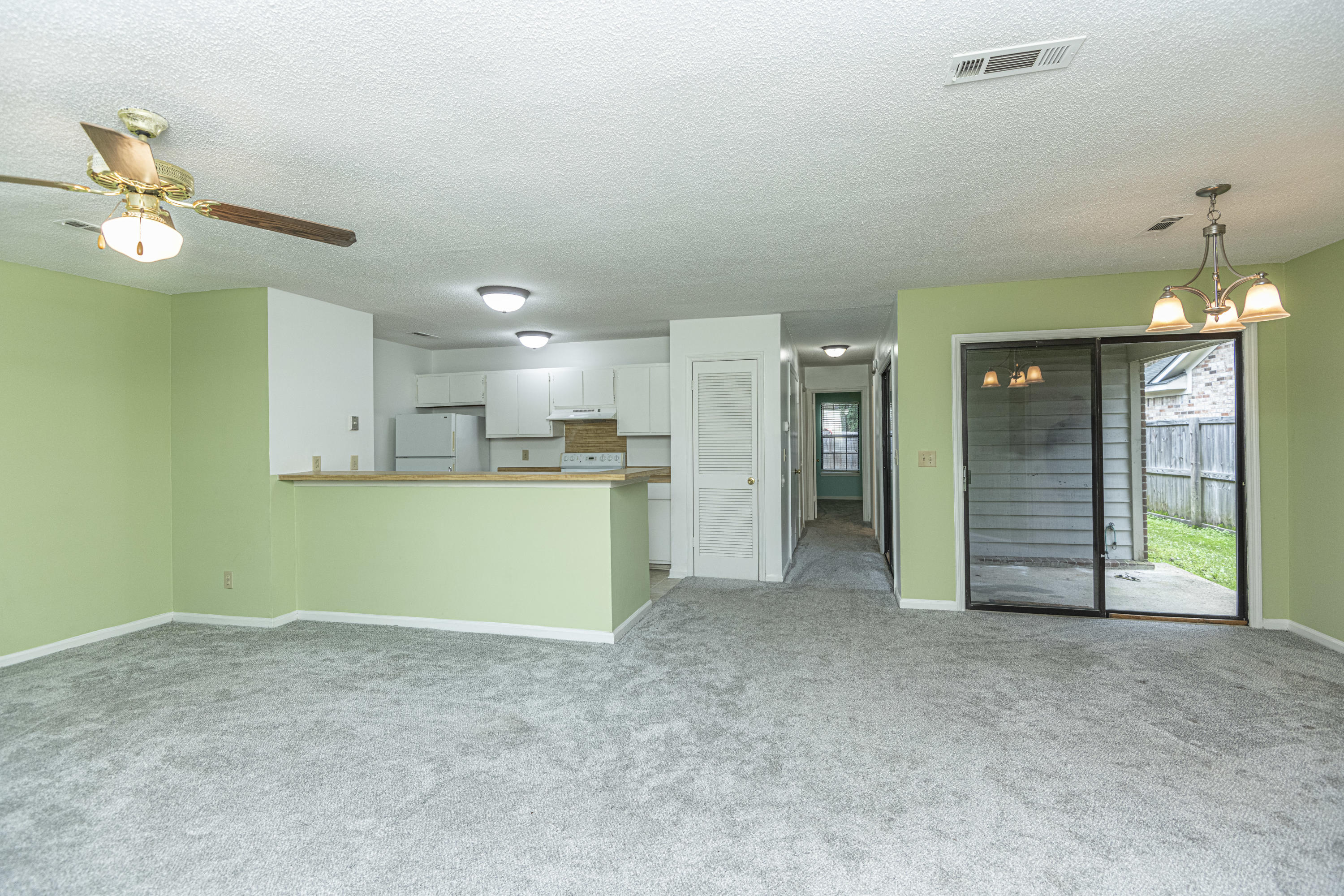 721 Temple Road, Unit B Ladson, SC 29456 - Photo 3 of 35 DSC_2488