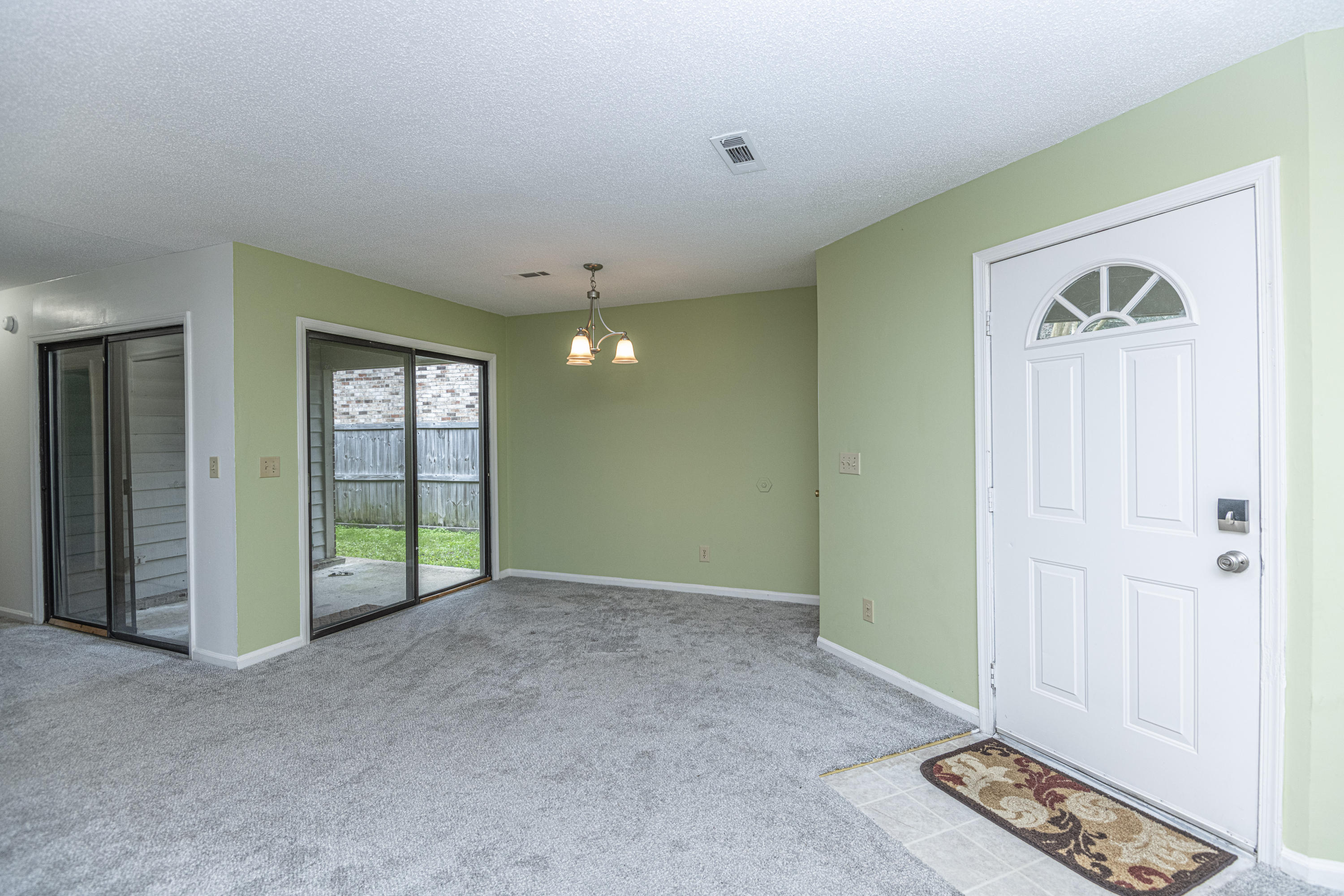 721 Temple Road, Unit B Ladson, SC 29456 - Photo 5 of 35 DSC_2489