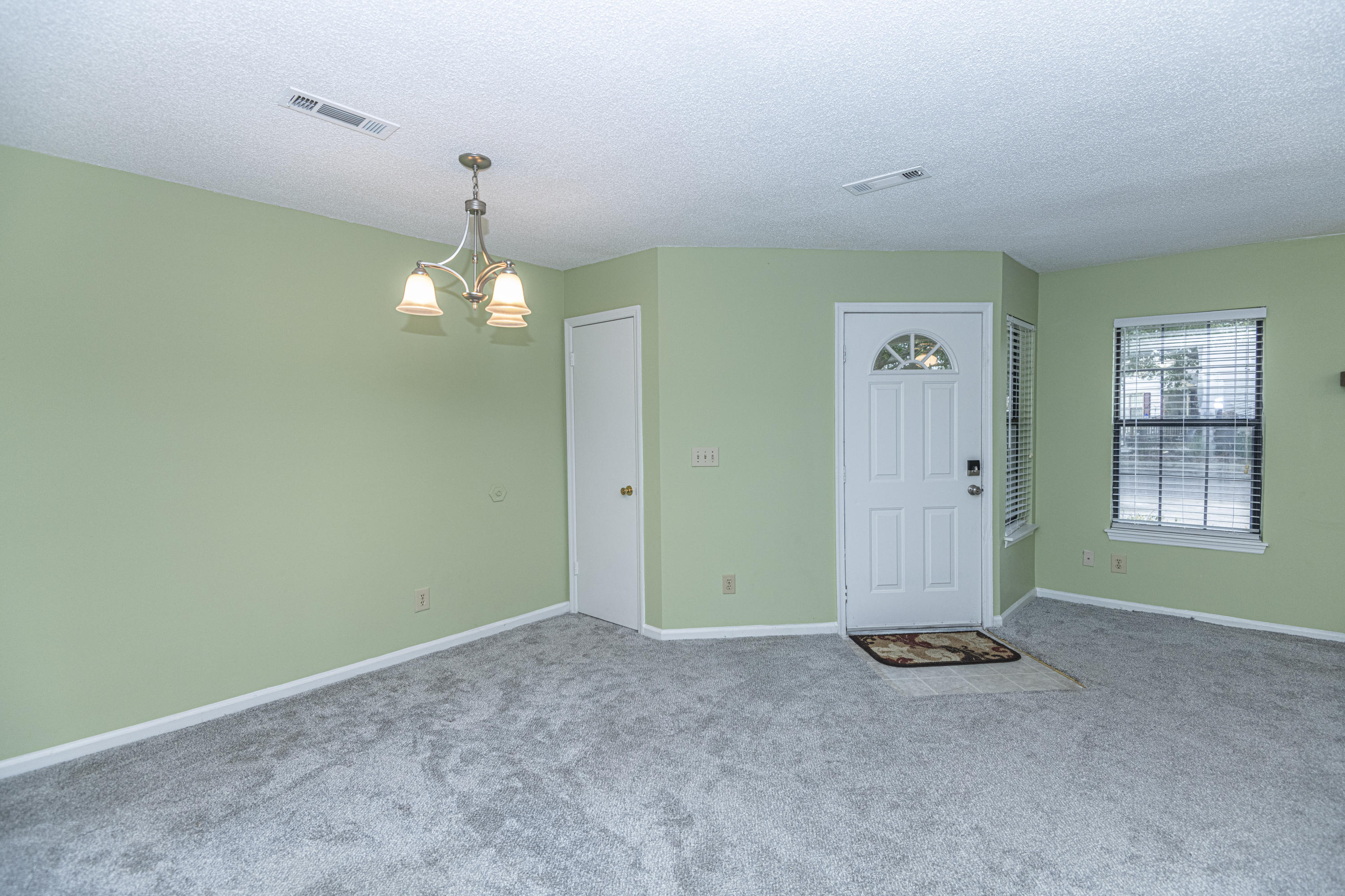 721 Temple Road, Unit B Ladson, SC 29456 - Photo 7 of 35 DSC_2497