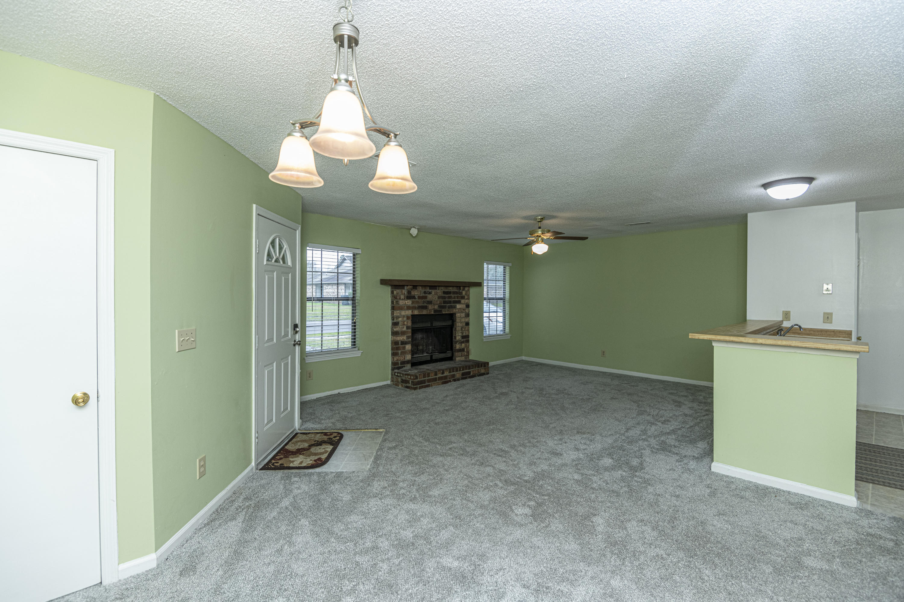 721 Temple Road, Unit B Ladson, SC 29456 - Photo 8 of 35 DSC_2498