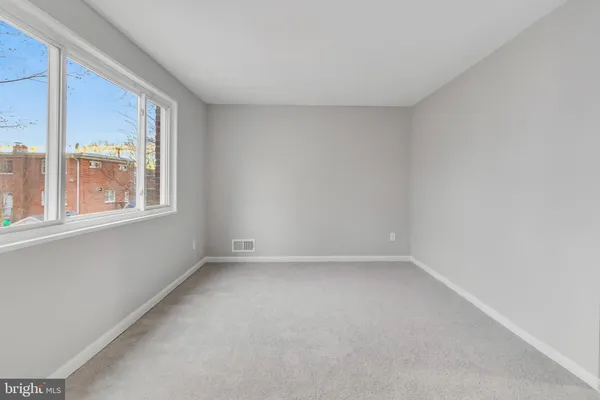 $324,900 | 5005 Roseld Court, Oxon Hill, MD 20745