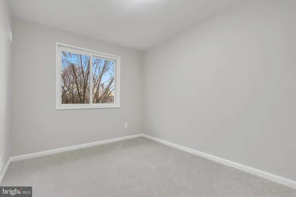 $324,900 | 5005 Roseld Court, Oxon Hill, MD 20745