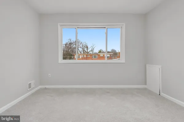 $324,900 | 5005 Roseld Court, Oxon Hill, MD 20745