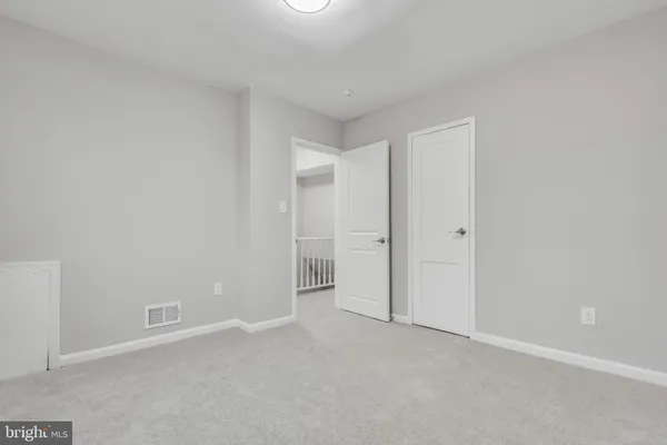 $324,900 | 5005 Roseld Court, Oxon Hill, MD 20745