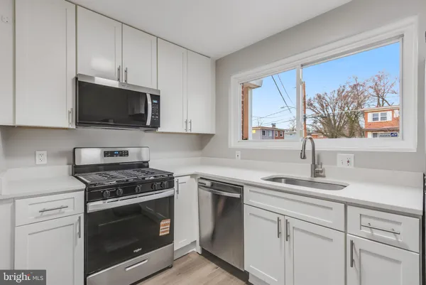 $324,900 | 5005 Roseld Court, Oxon Hill, MD 20745