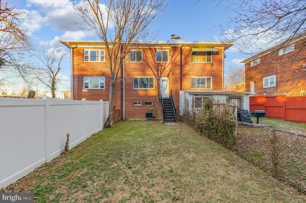 $324,900 | 5005 Roseld Court, Oxon Hill, MD 20745