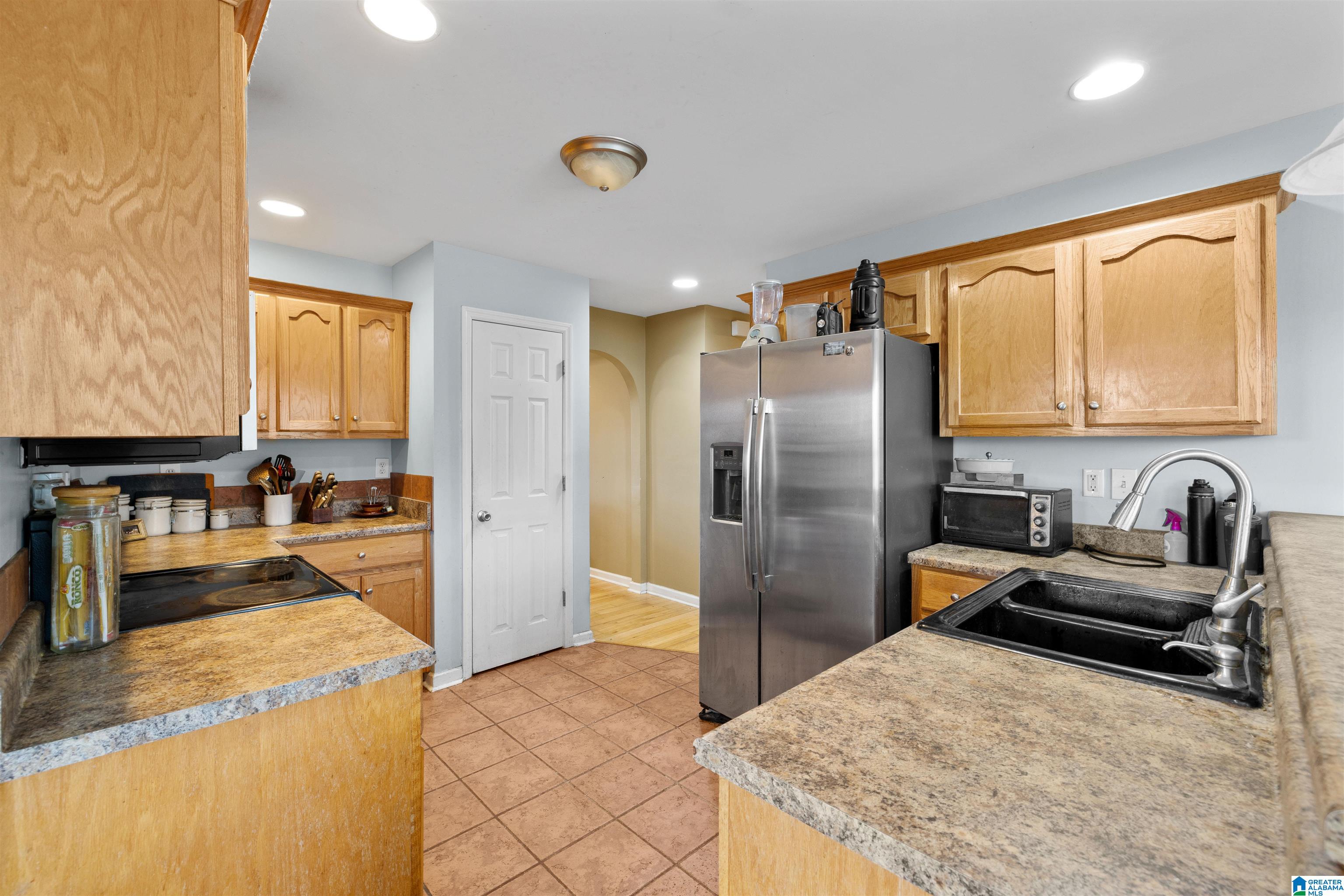 565 Rb Shadrix Road Hayden, AL 35079 - Photo 15 of 49