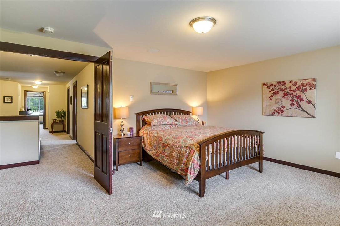 11610 Southeast 189th Place Renton, WA 98058 - Photo 11 of 18 Gallery Image 11