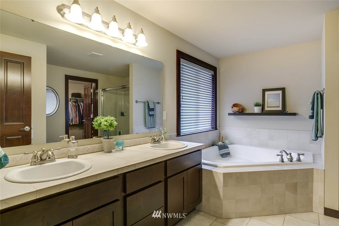 11610 Southeast 189th Place Renton, WA 98058 - Photo 12 of 18 Gallery Image 12